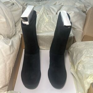 Black Ugg Boots Size 7.5